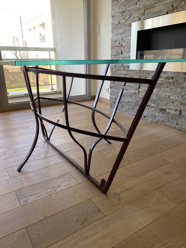 Table-sculpture “coque de bateau” – ferronnerie d’art, pièce unique