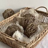Woven wicker basket