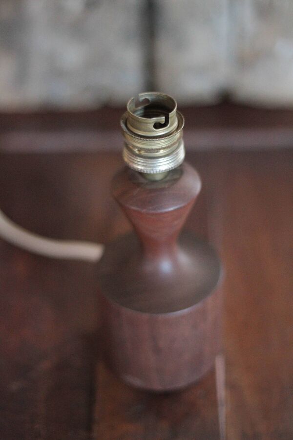Lampe bois scandinave, pied de lampe bois vintage, lampe à poser