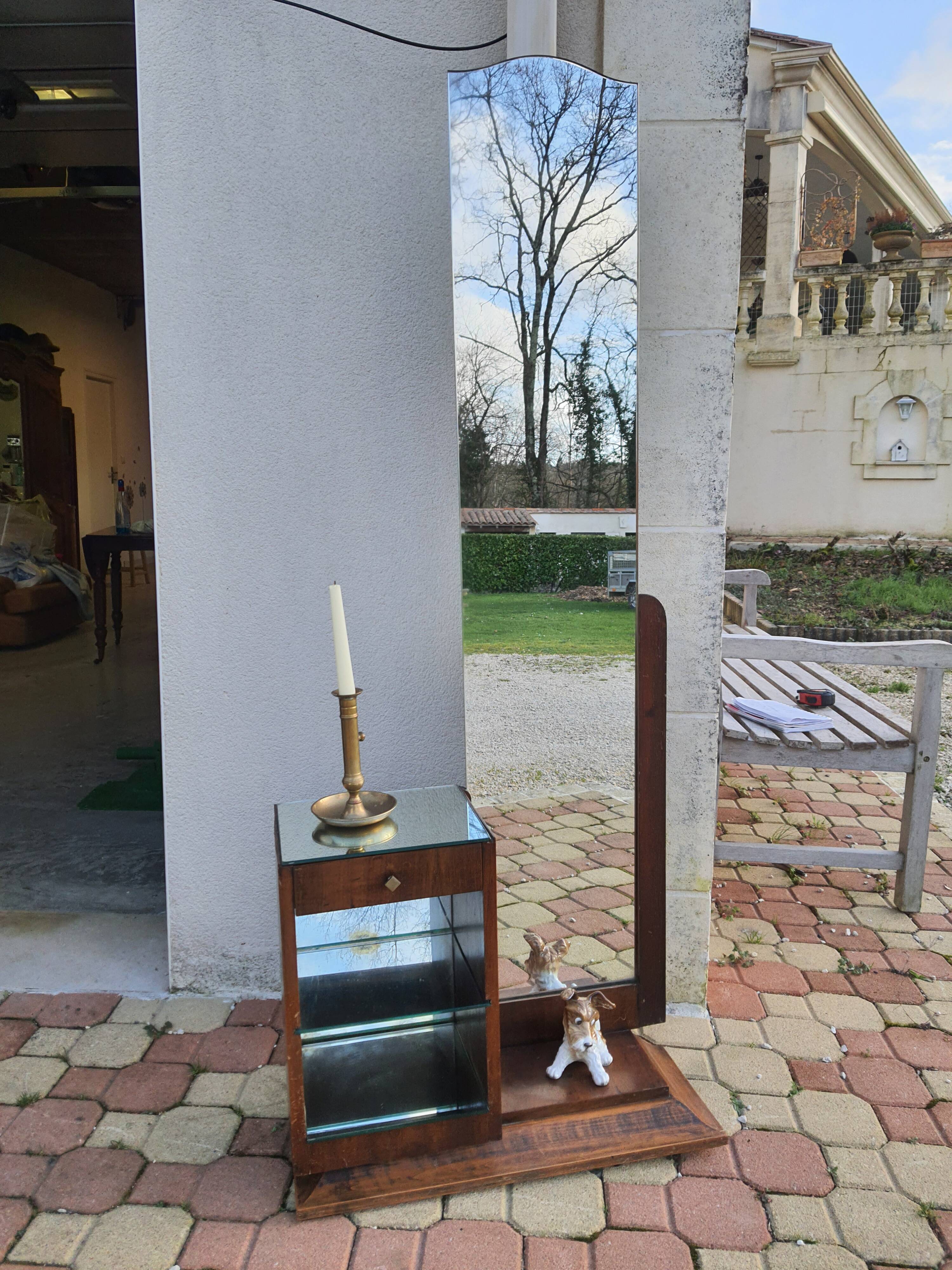 Vintage psyche hairdresser