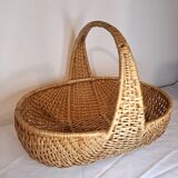 Large vintage light wicker basket – Integrated central handle