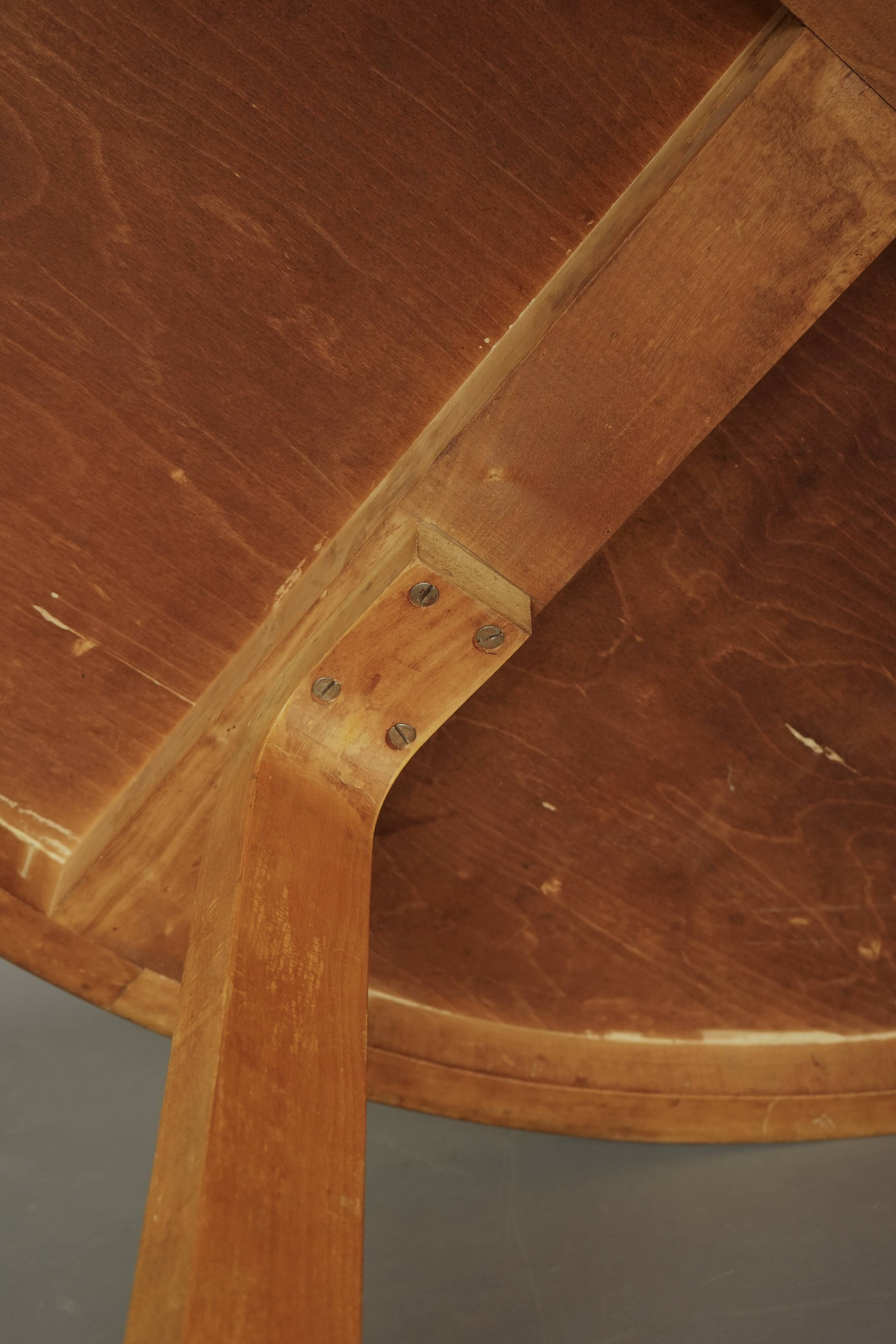 Table à manger L-leg Modèle 91 par Alvar Aalto pour Artek Finlande, années 1940.