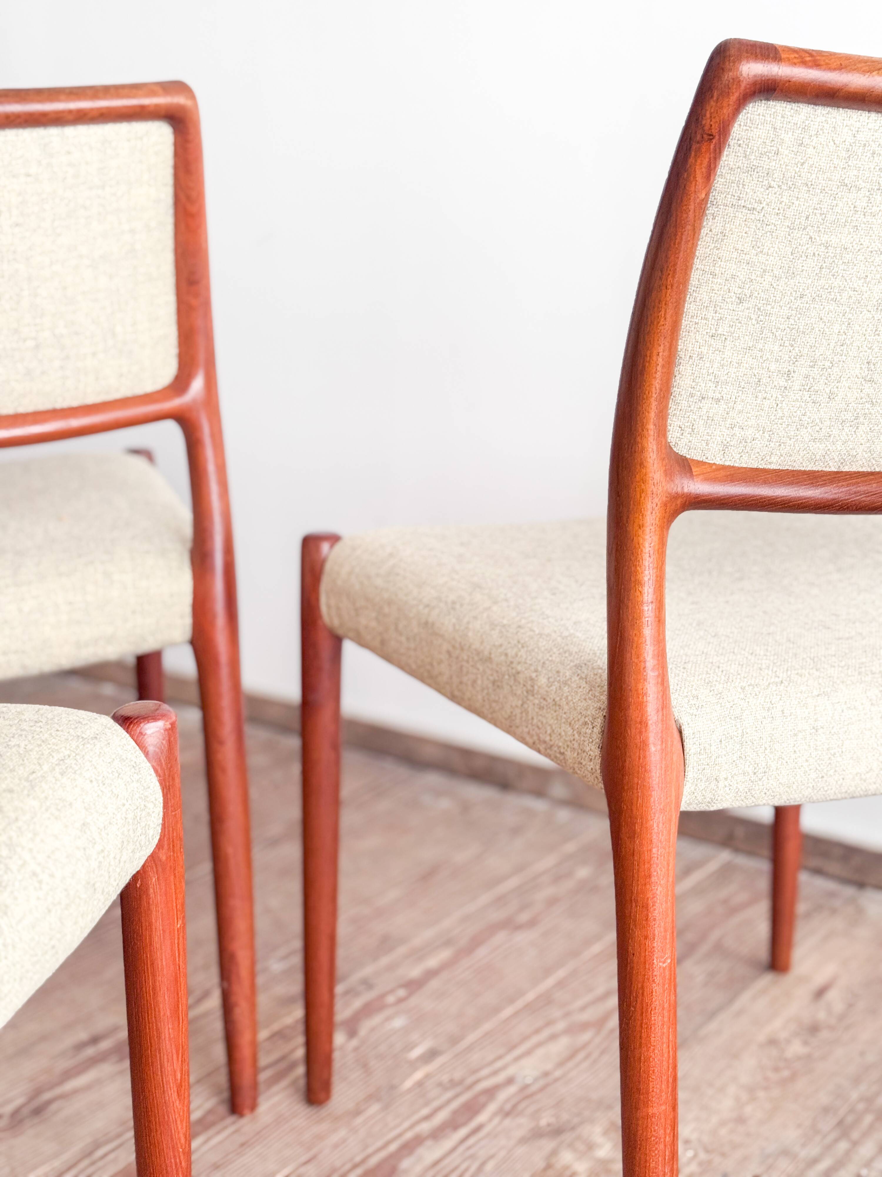 Set of 8 chairs #80 in teak by Niels O. Møller, JL Moller, Mid Century