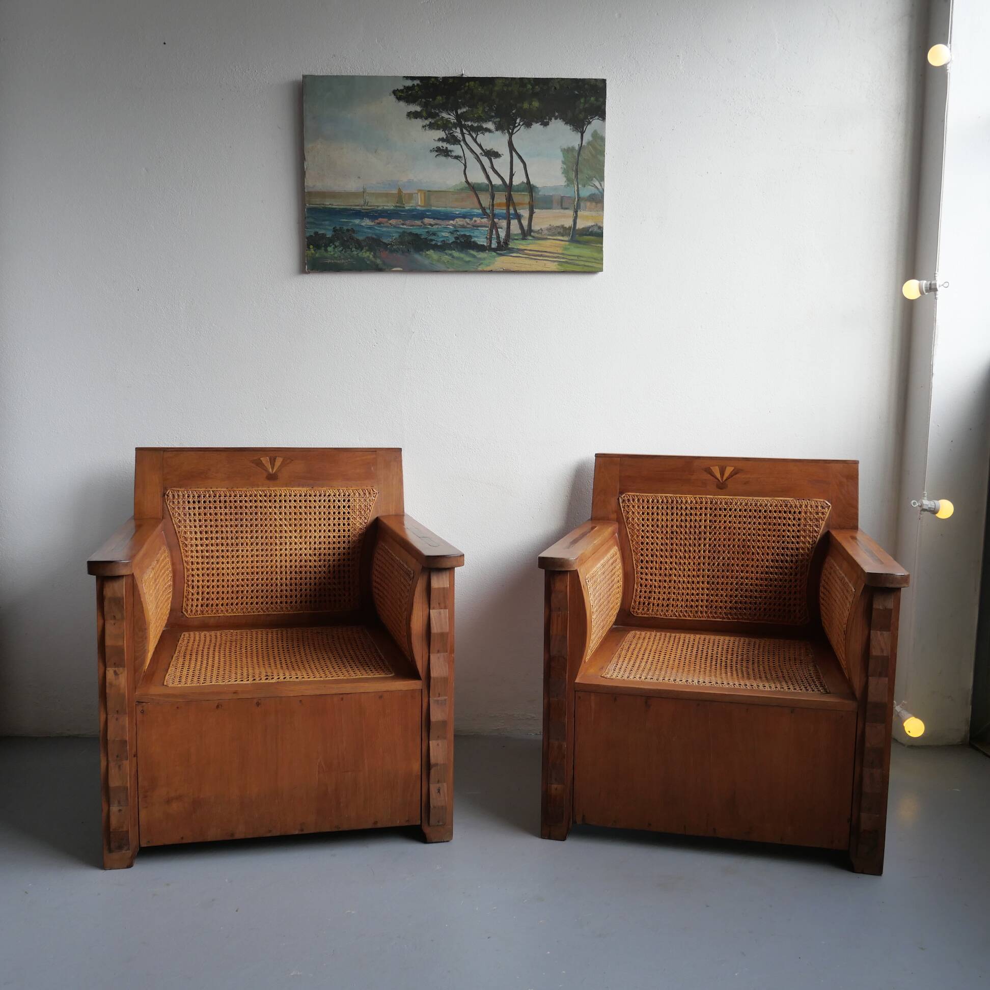 Paire de fauteuils bois et cannage