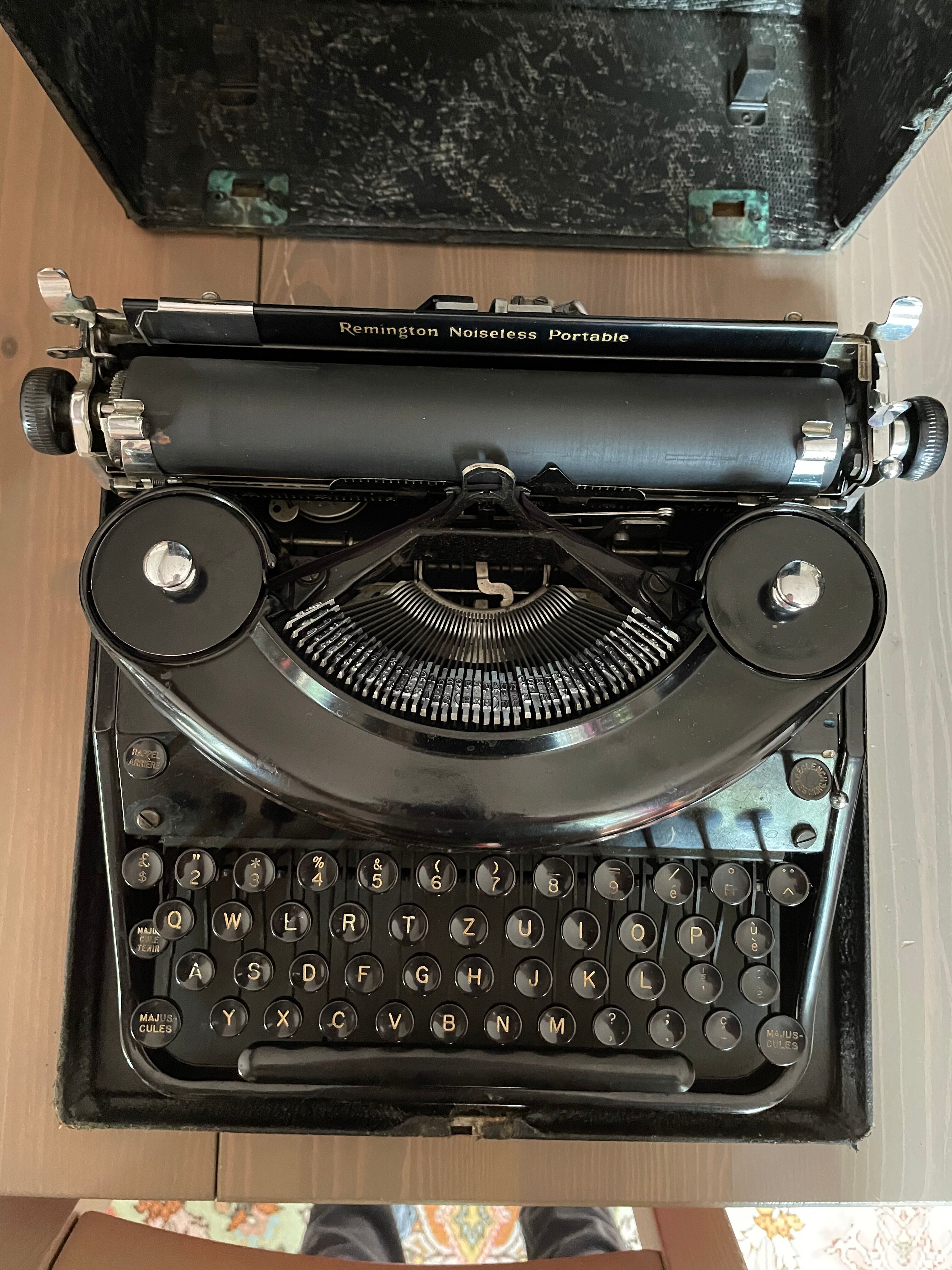 Remington Noiseless Portable typewriter