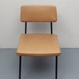Chaise années 1950 en simili cuir beige