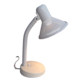 Lampe bureau vintage Massive en tôle perforée laquée blanc 1980