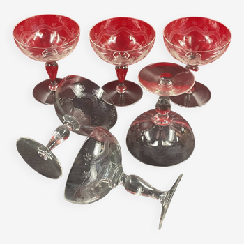 Portieux Service of 6 engraved crystal champagne glasses. Early 20th century H. 11.5 cm