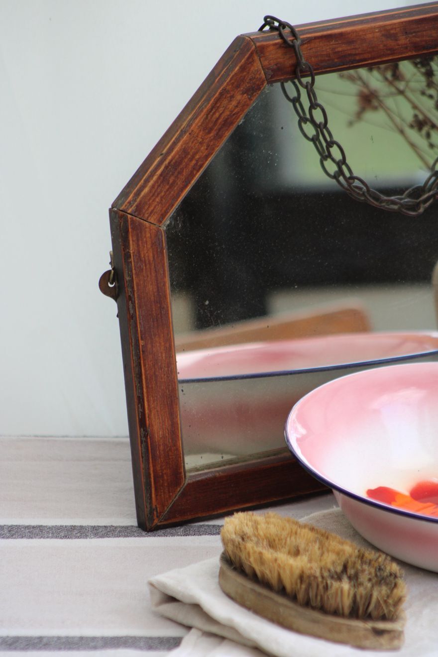 Wooden mirror