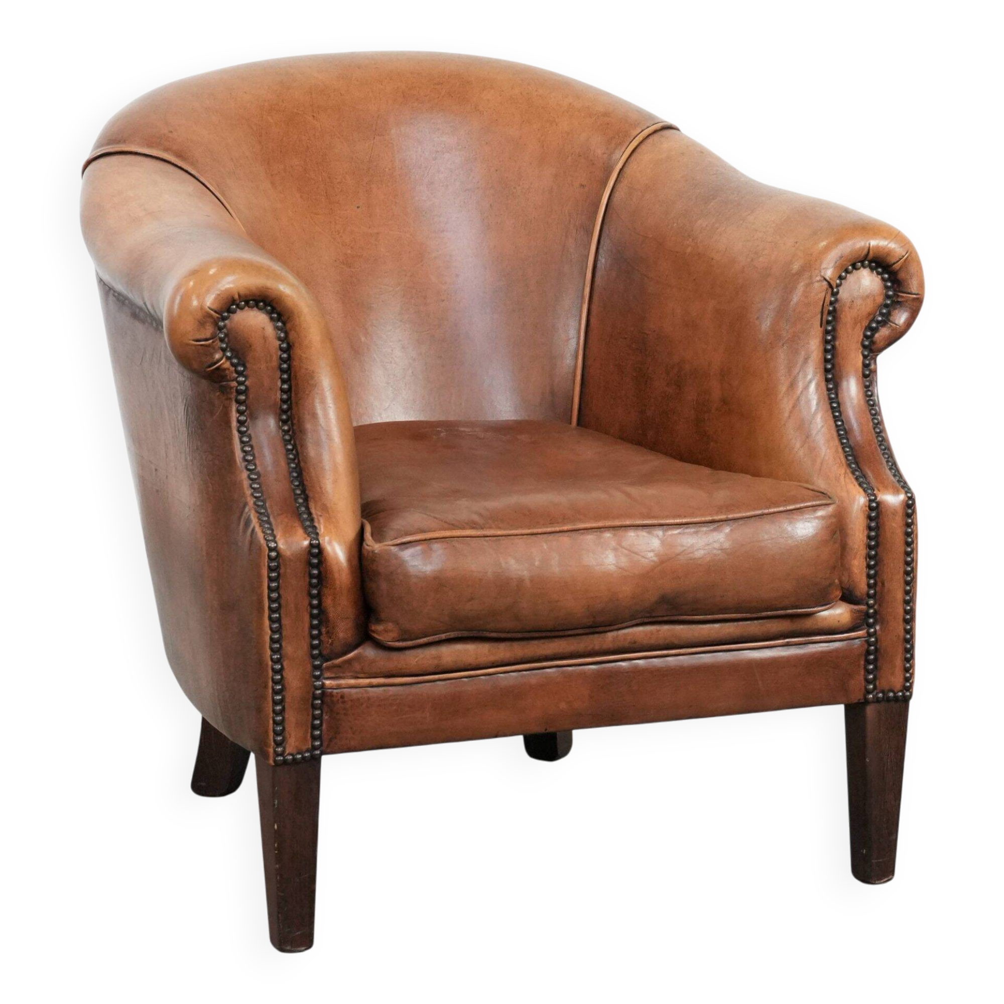 Sheepskin leather club chair with beautiful colours and comfortable seat