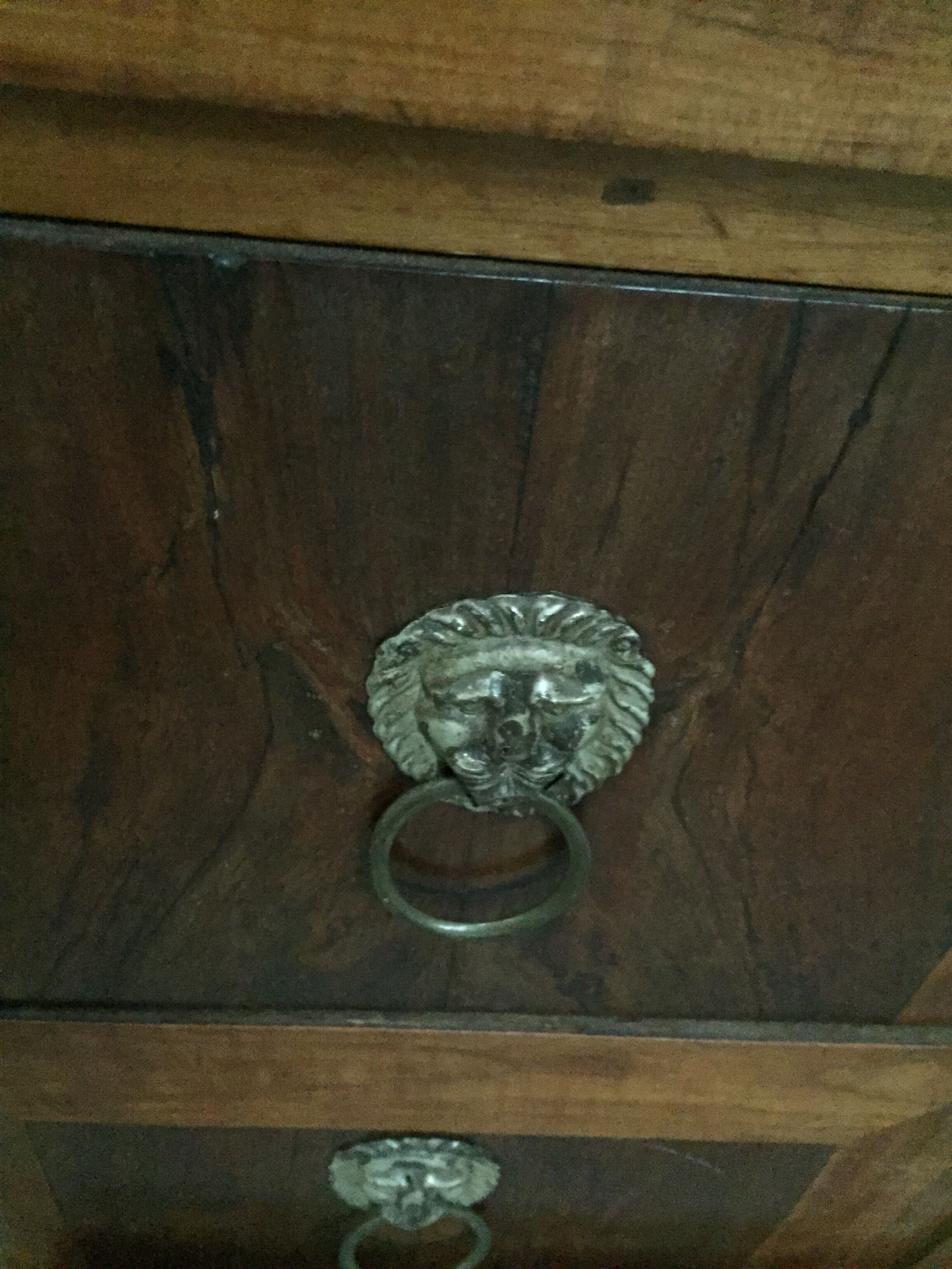Commode ancienne de style anglais
