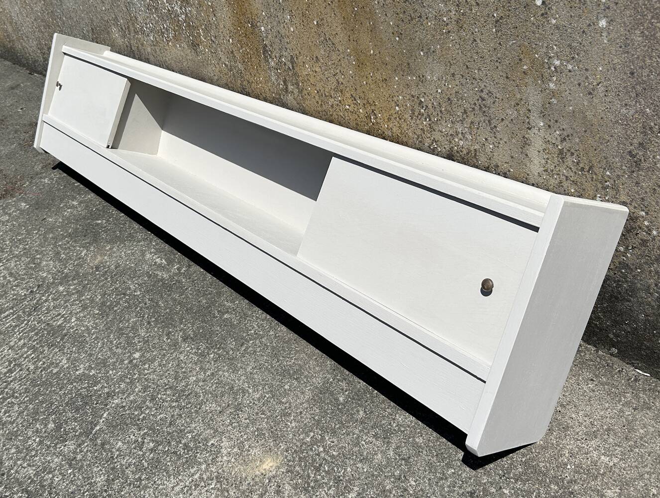 Wall shelf, hanging console, bookcase, cozy, vintage, 50s