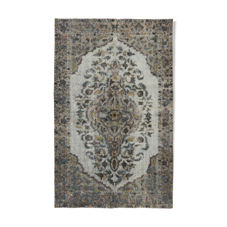 Handmade distressed oriental 1980s 169 cm x 263 cm grey rug