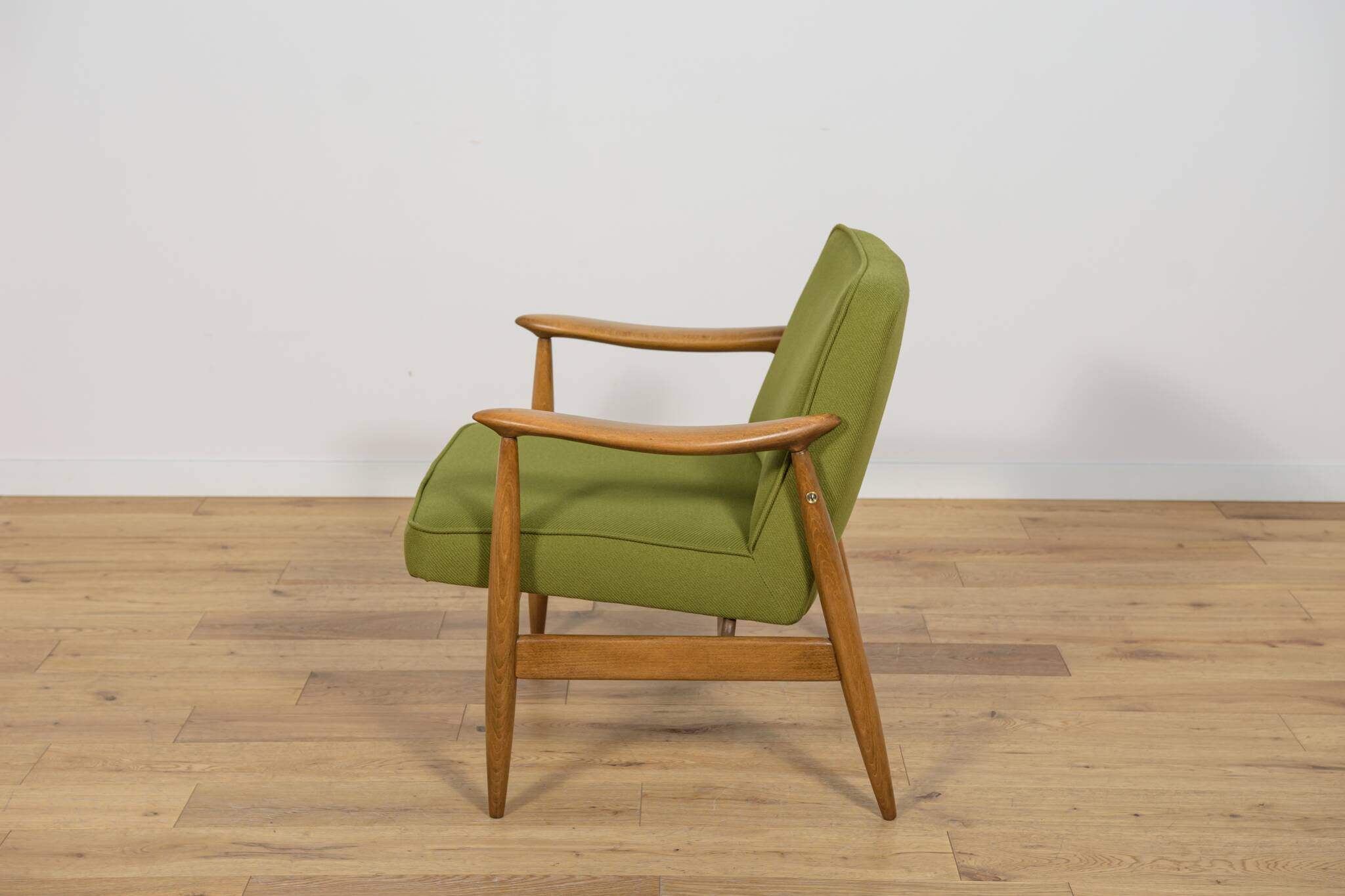 GFM-87 Armchair by Juliusz Kedziorek for Gościcińskie Furniture, Poland, 1960s