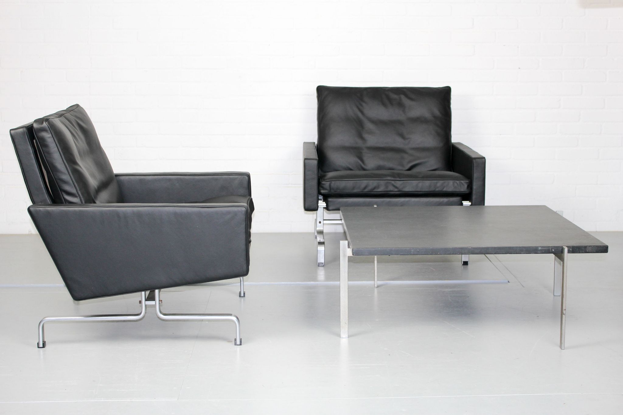 Set 2 vintage PK31/1 Lounge Chair & PK61 Coffee Table by Poul Kjaerholm for E. Kold Christensen