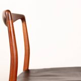 2 chaises Danoises en Teck et Skaï par Lyngfeldt Larsen 1960.