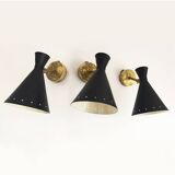 Set of three Italian wall lights in brass and lacquered iron, 1950s design.