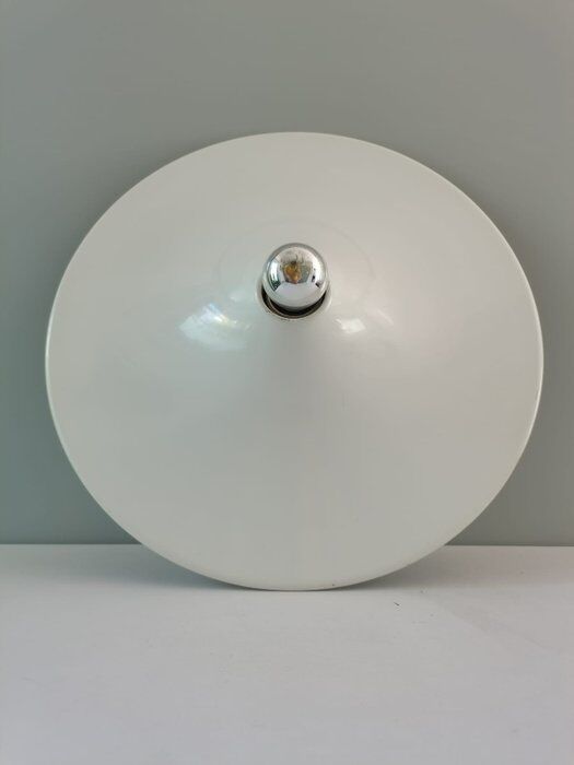 "Disco" lamp designed by Gianluigi Gorgoni for Stilnovo 1970