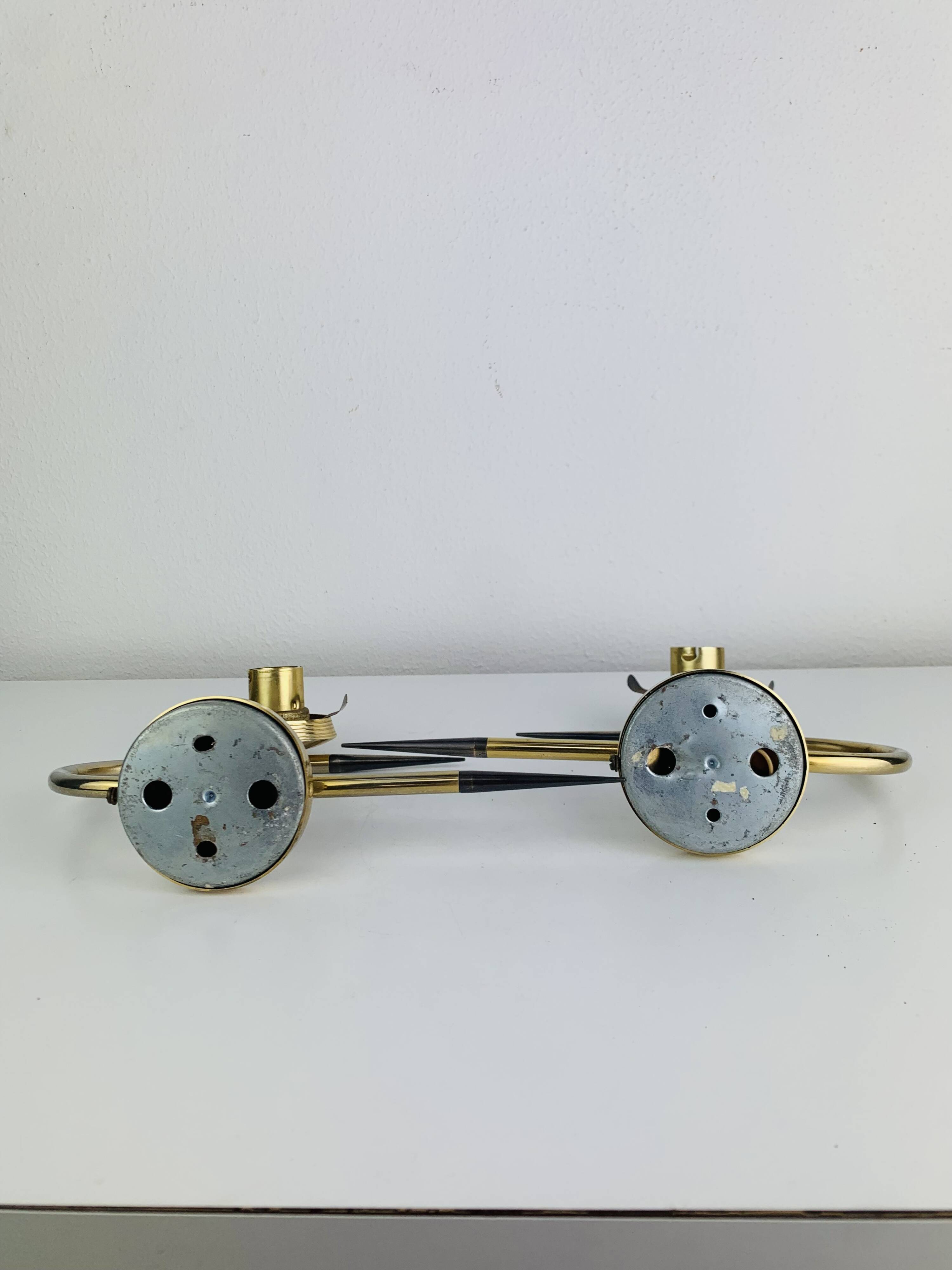 Pair of 1950s wall lights in brass and opaline tulips, Lunel Arlus