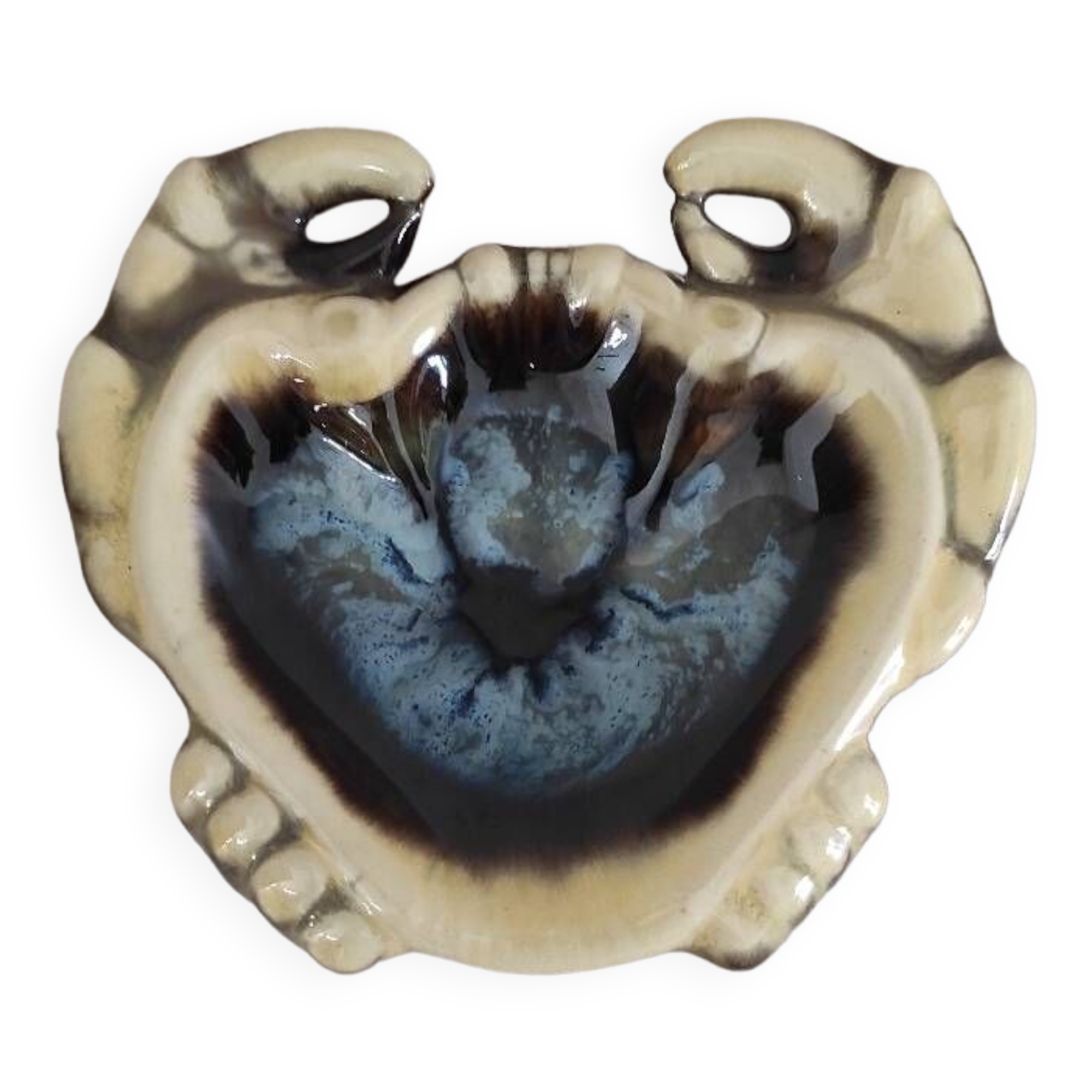 Ashtray or empty pocket barbotine crab