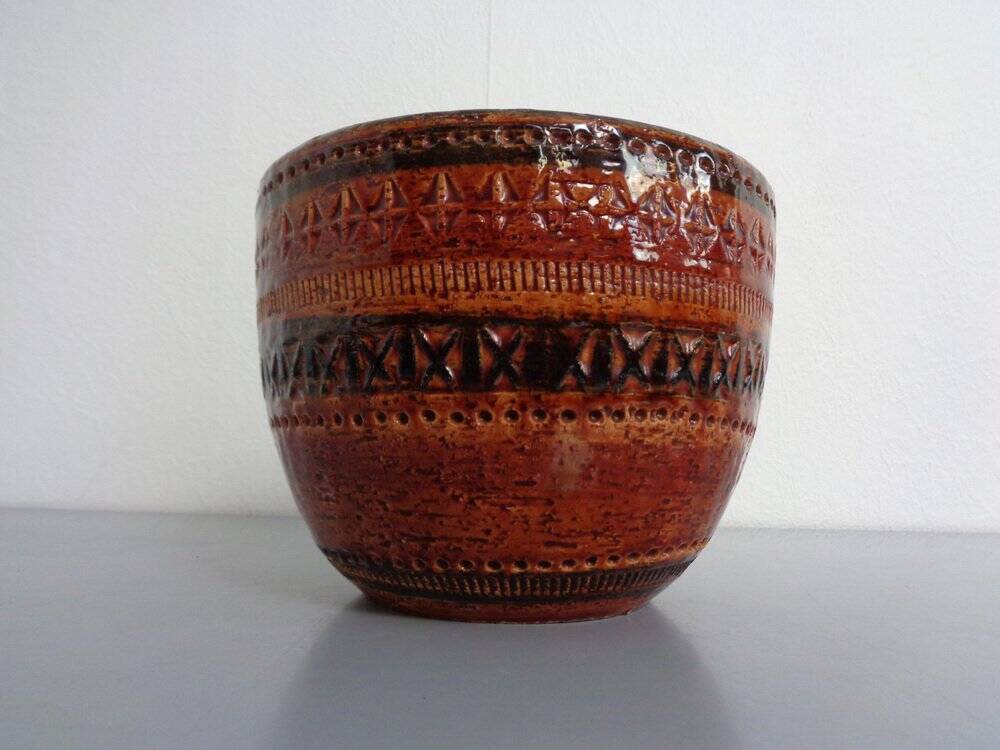 Italian ceramic cachepot by Aldo Londi for Bitossi, 1960s.