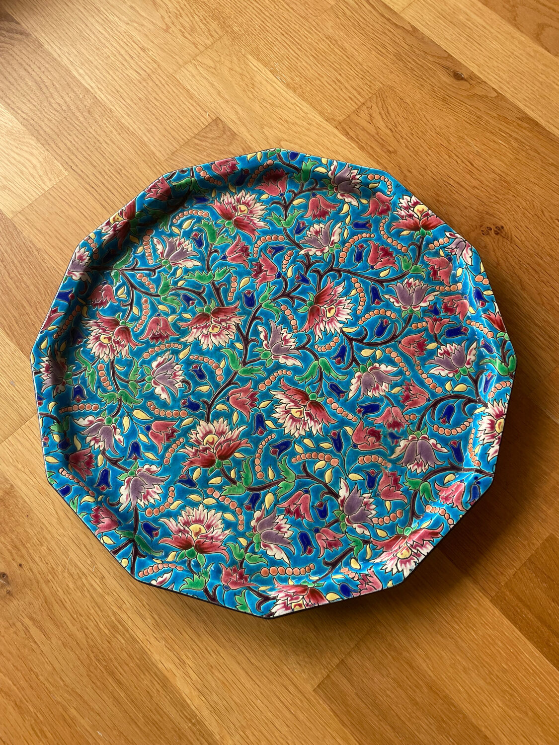 Longwy pie dish with flower pattern