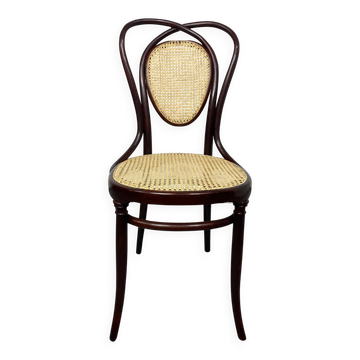 Bentwood dining chair no. 33 by J&J Kohn