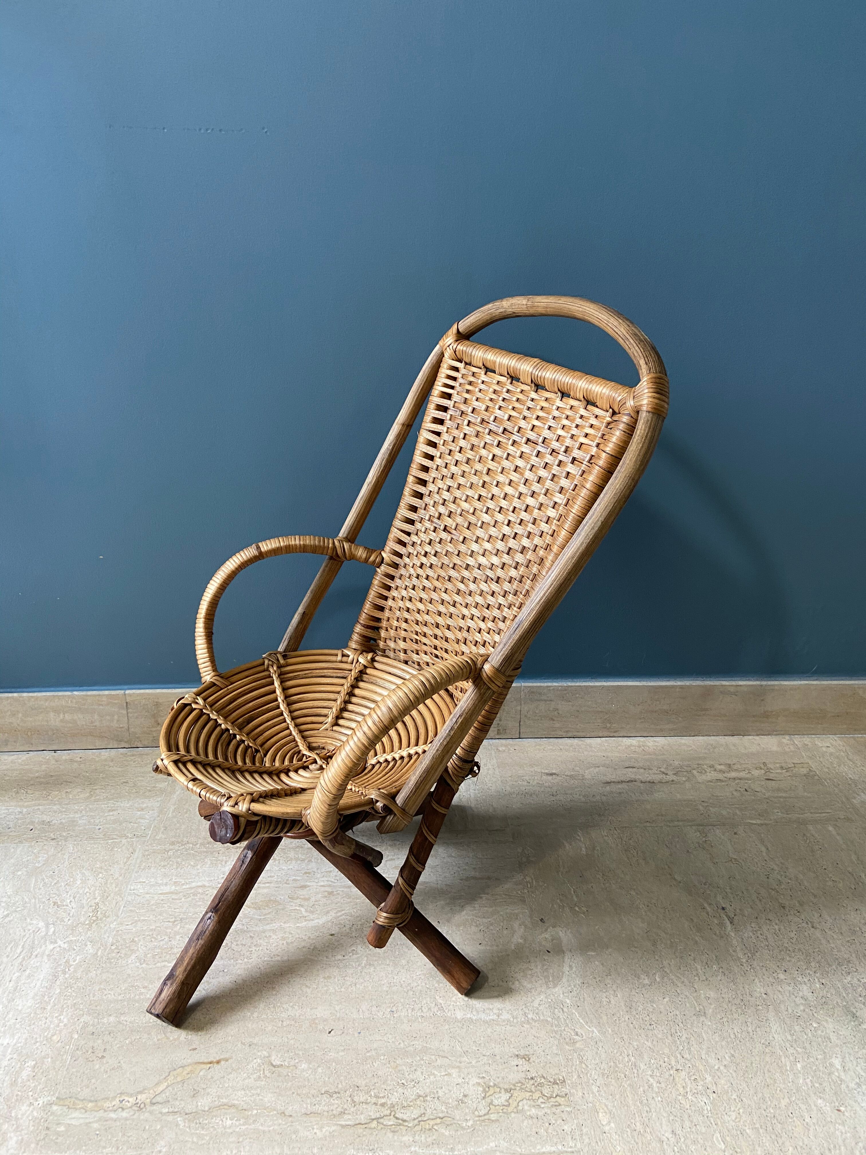 Children's chair in rattan