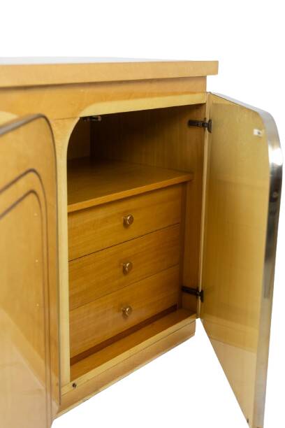 Enfilade à 4 portes en bois de bouleau. Années 1970.