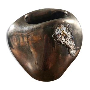 Vase lentille avec relief