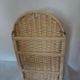 Shelf straw and wicker half sphere
