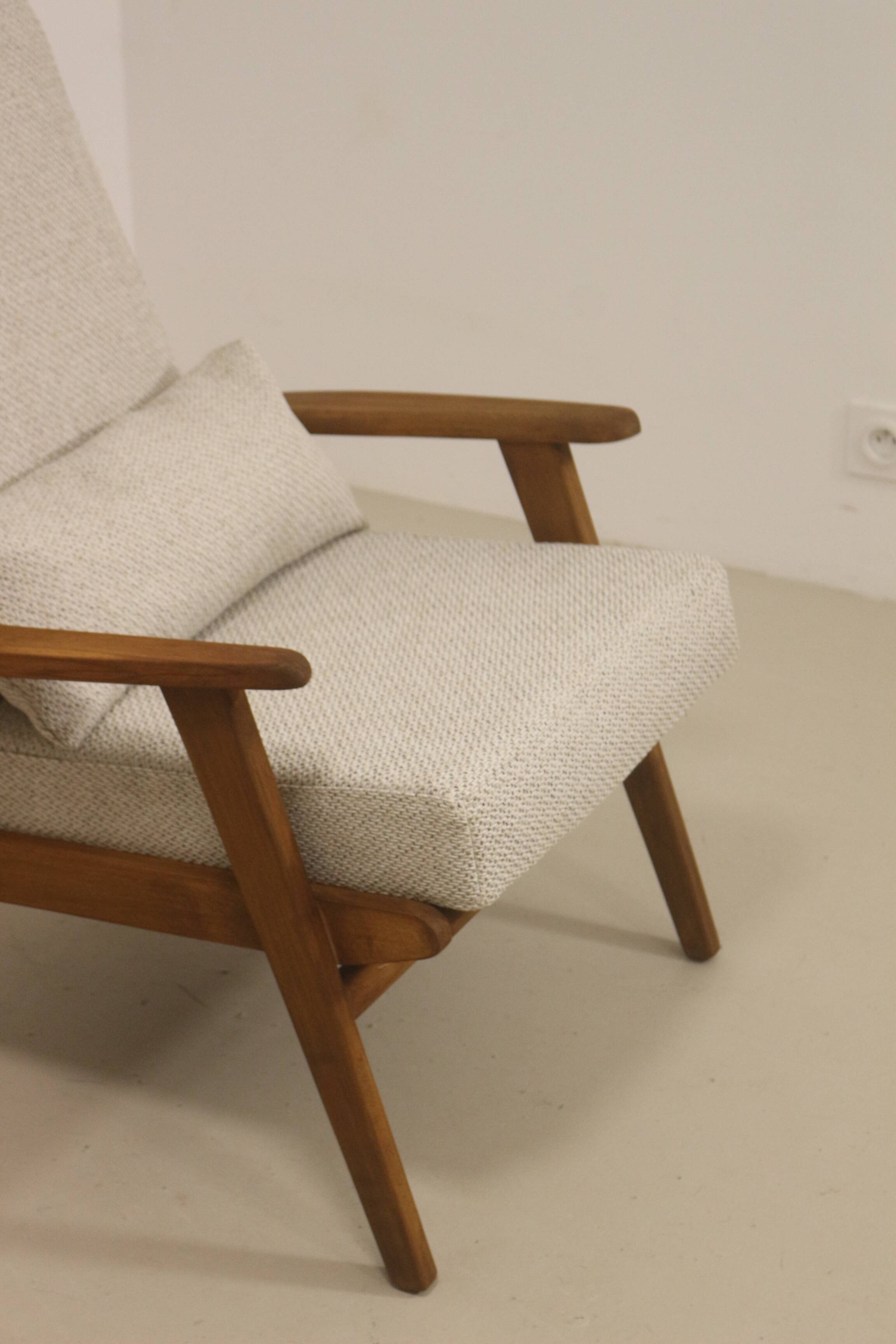 Scandinavian armchair 1960 rounded armrests