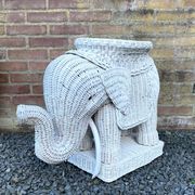 Table d'appoint en osier