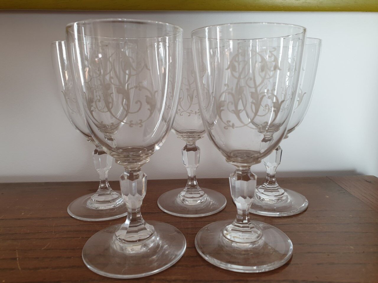 Set of 5 old screen-printed glasses