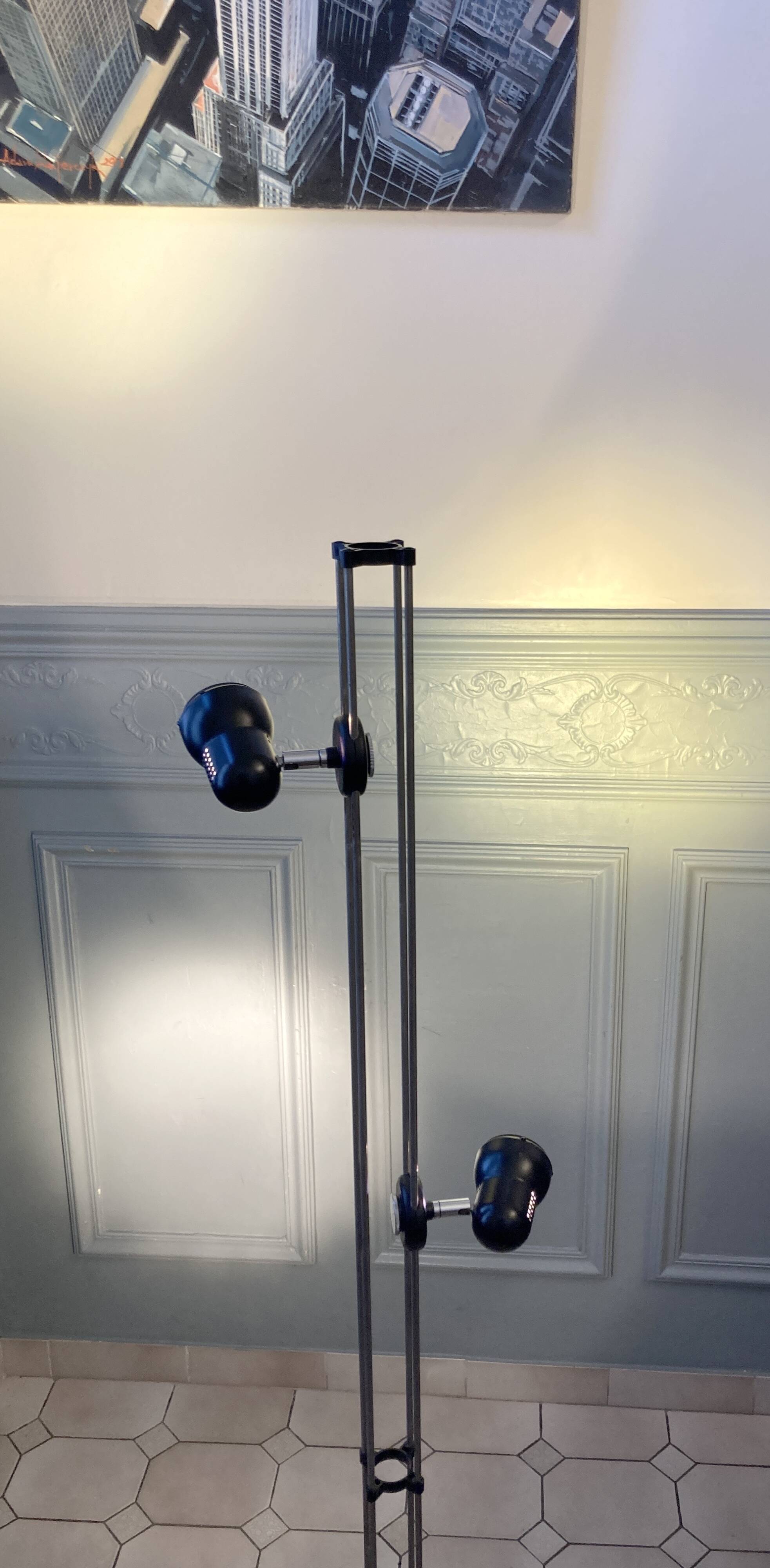 Adjustable and orientable light column 1980 for massive.