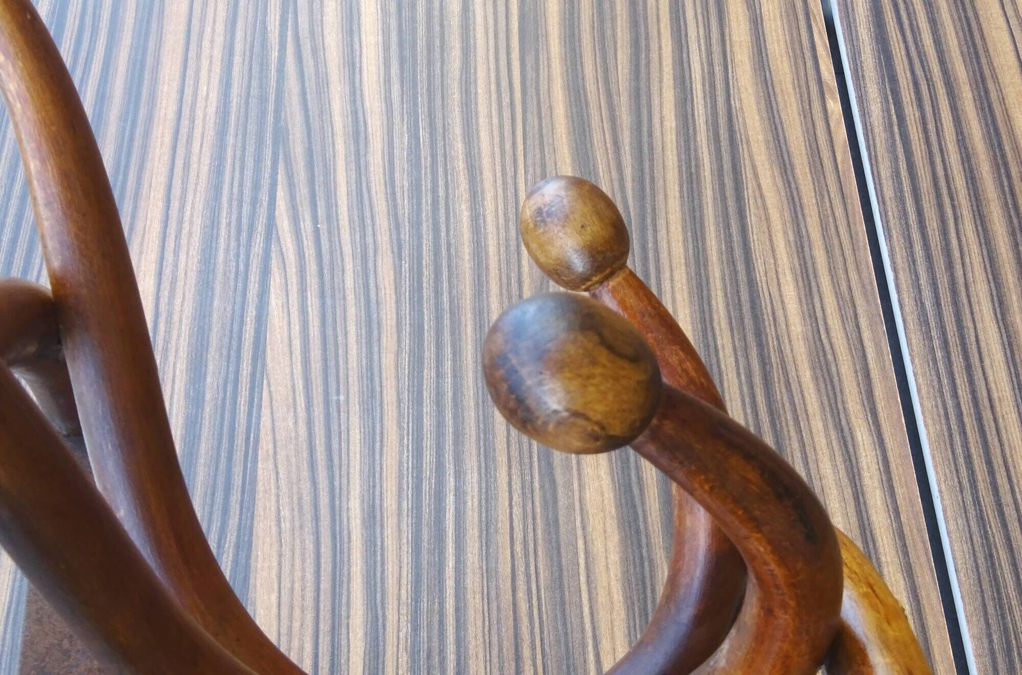 Curved wooden wall coat rack, J&J Kohn Ca.1890 No Thonet