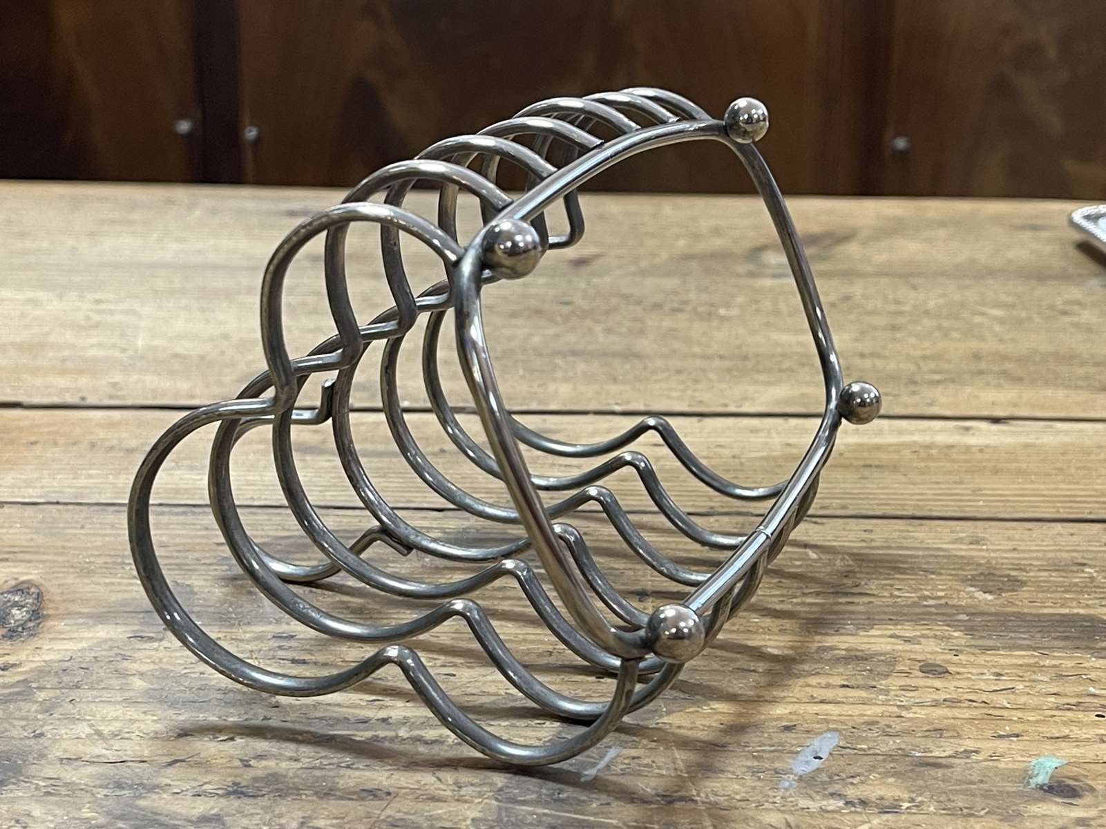 English toast door in silver metal