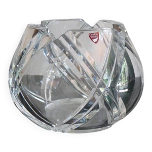 Vase suédois en cristal