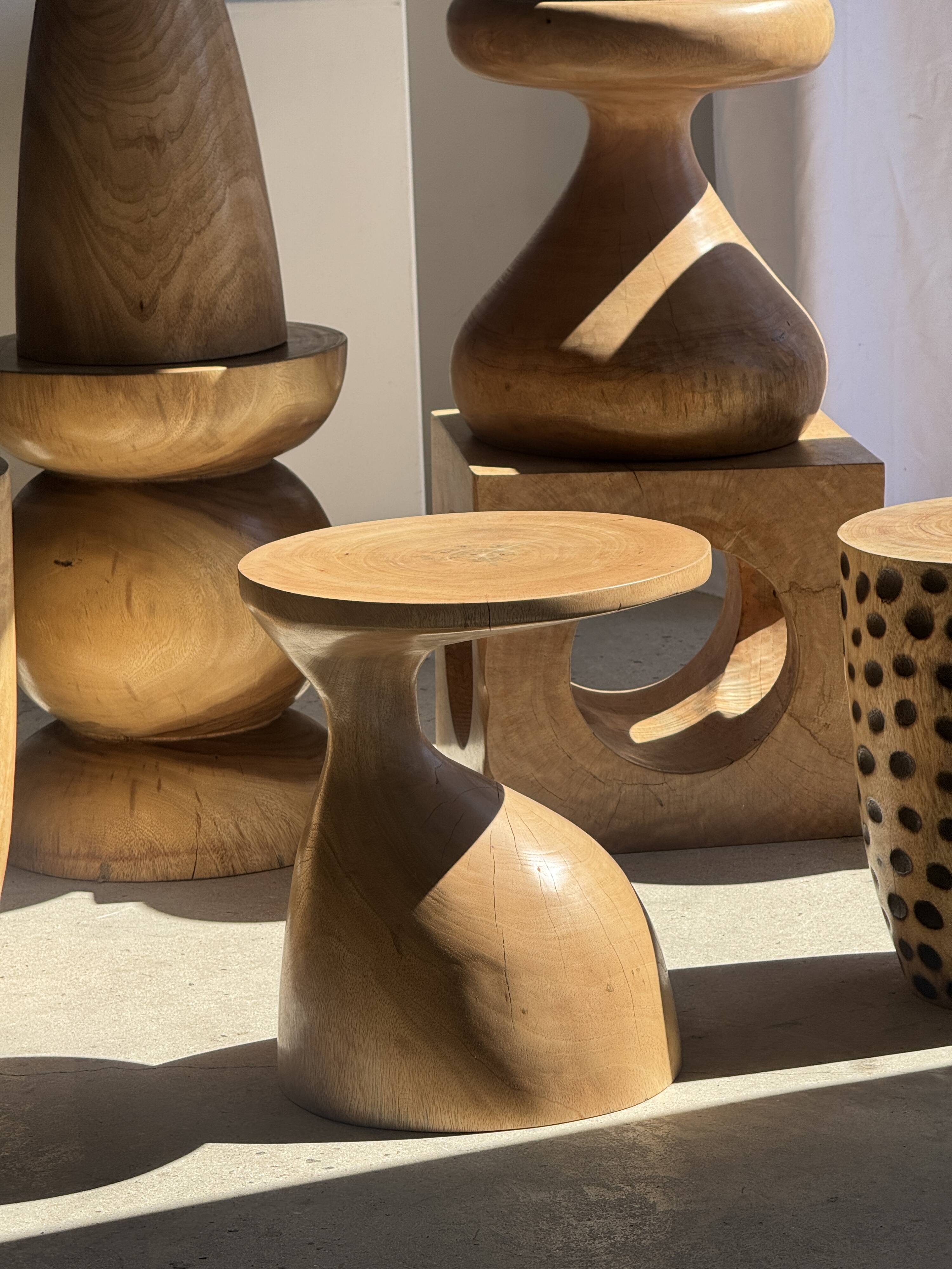 Coffee table, or openwork cubic stool in natural monoxyle mango wood H40.