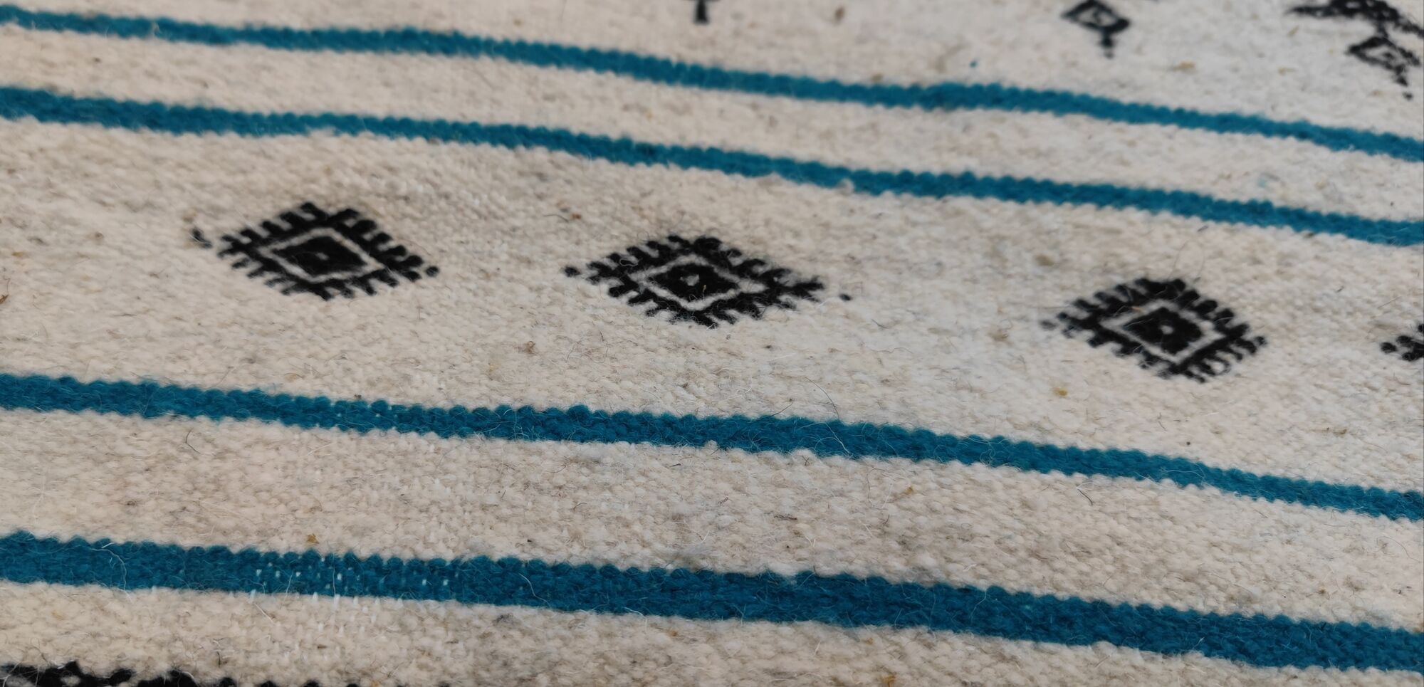 Kilim handmade white carpet in natural wool