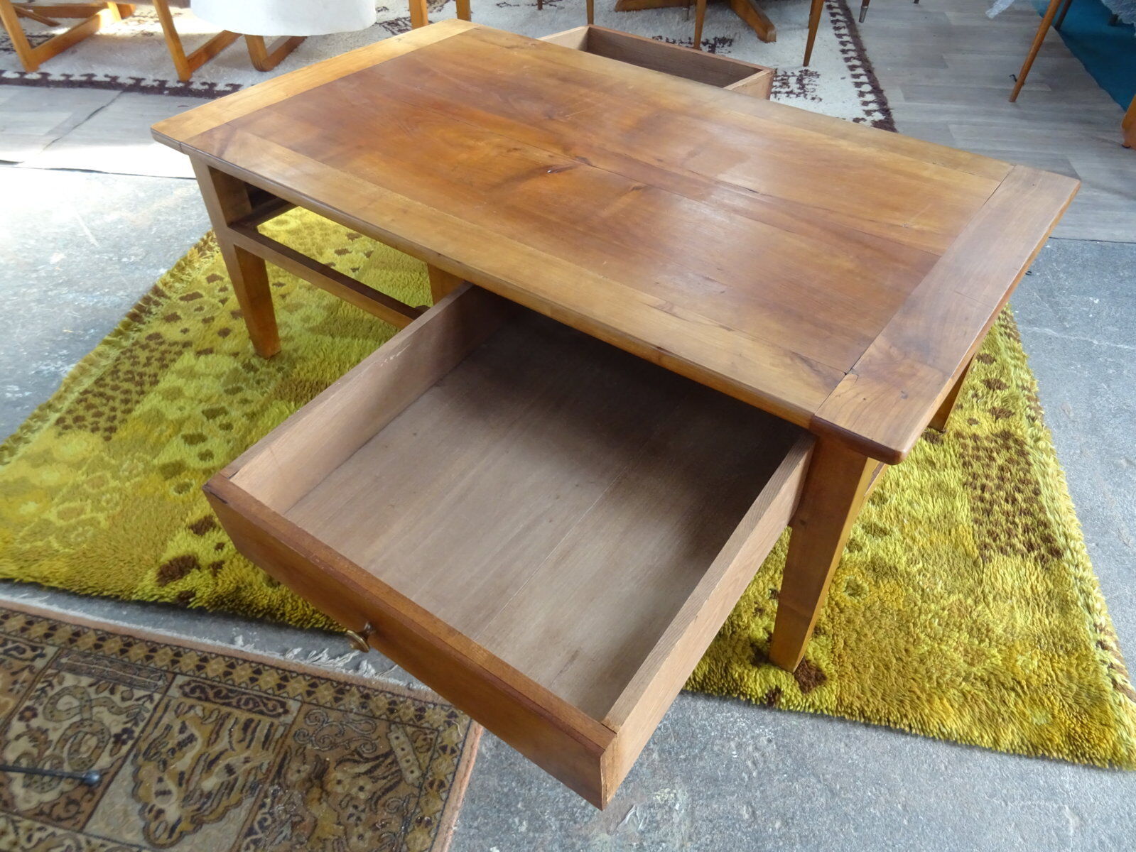"Farm" drawers coffee table on both sides