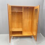 Armoire en noyer de Jitona, années 1970, Tchécoslovaquie