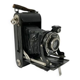 Ancien appareil photo à soufflets Anastigmat Armor F105 arborant un bel obturateur Art déco