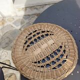 Round tray in woven wicker and glass