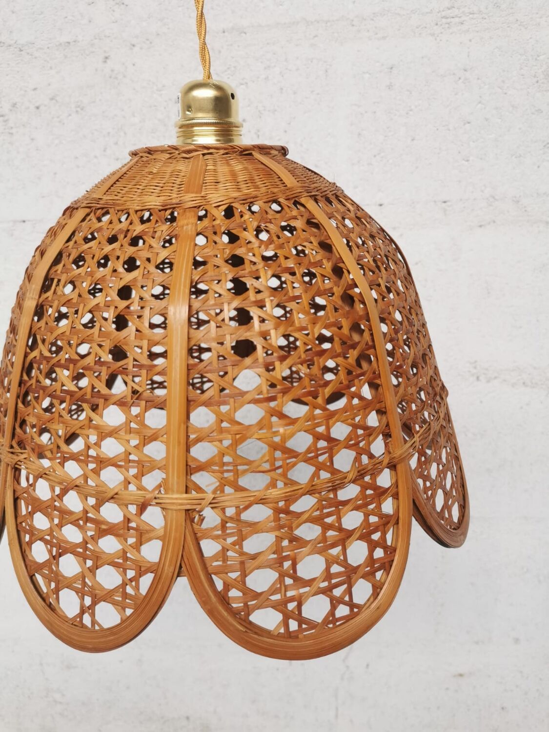 Vintage wicker pendant lamp