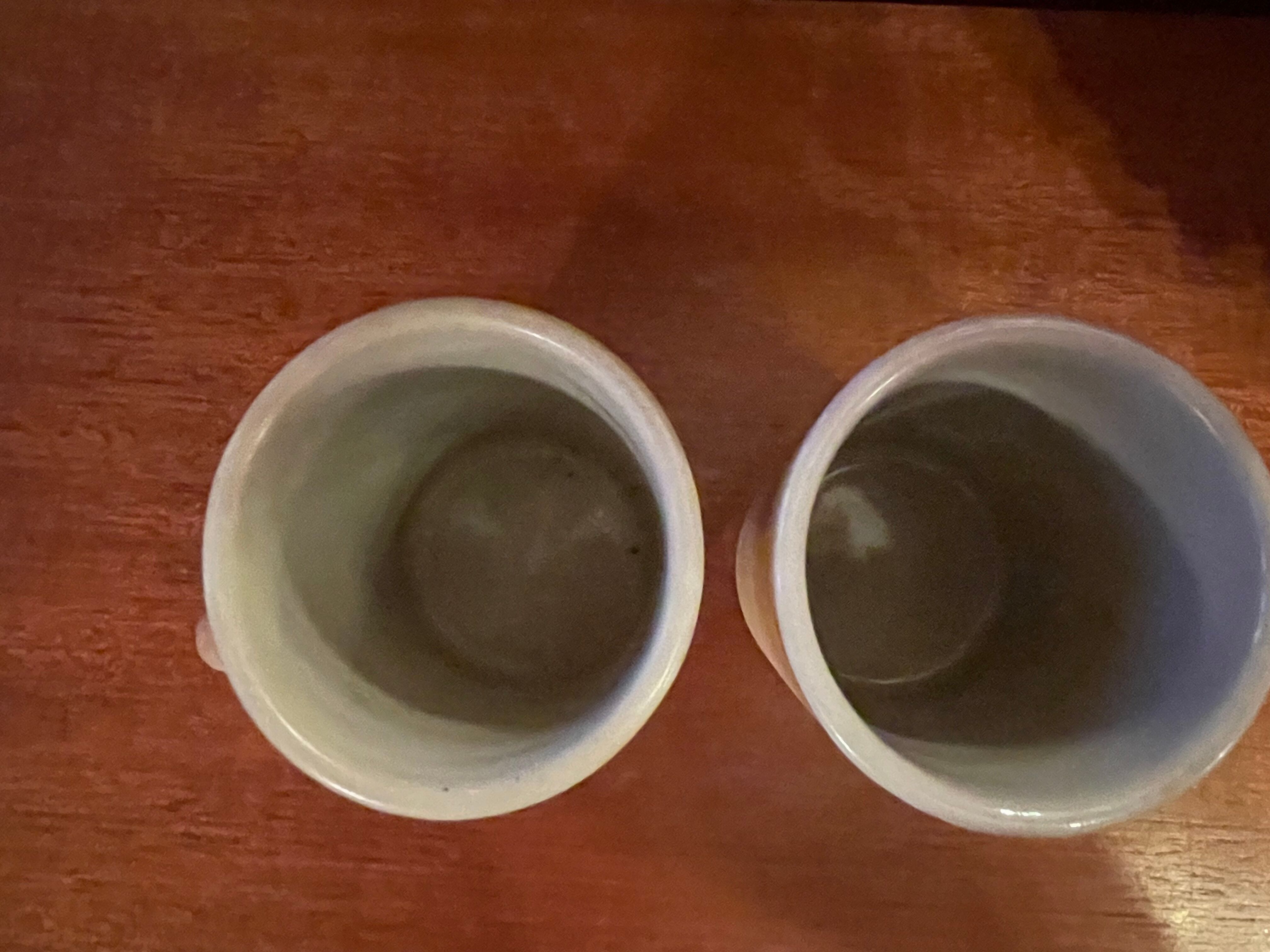 Mugs pottery La Colombe