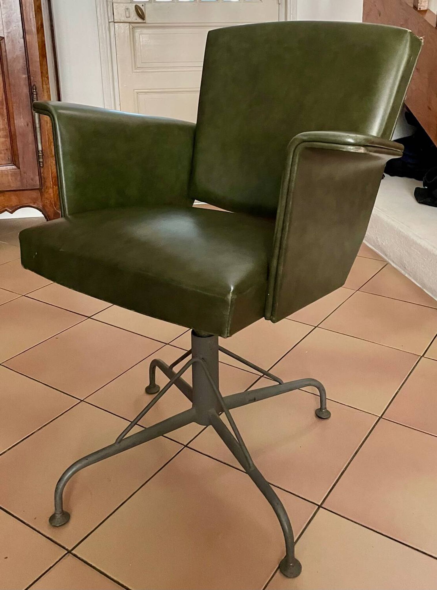 Vintage swivel hairdresser chair