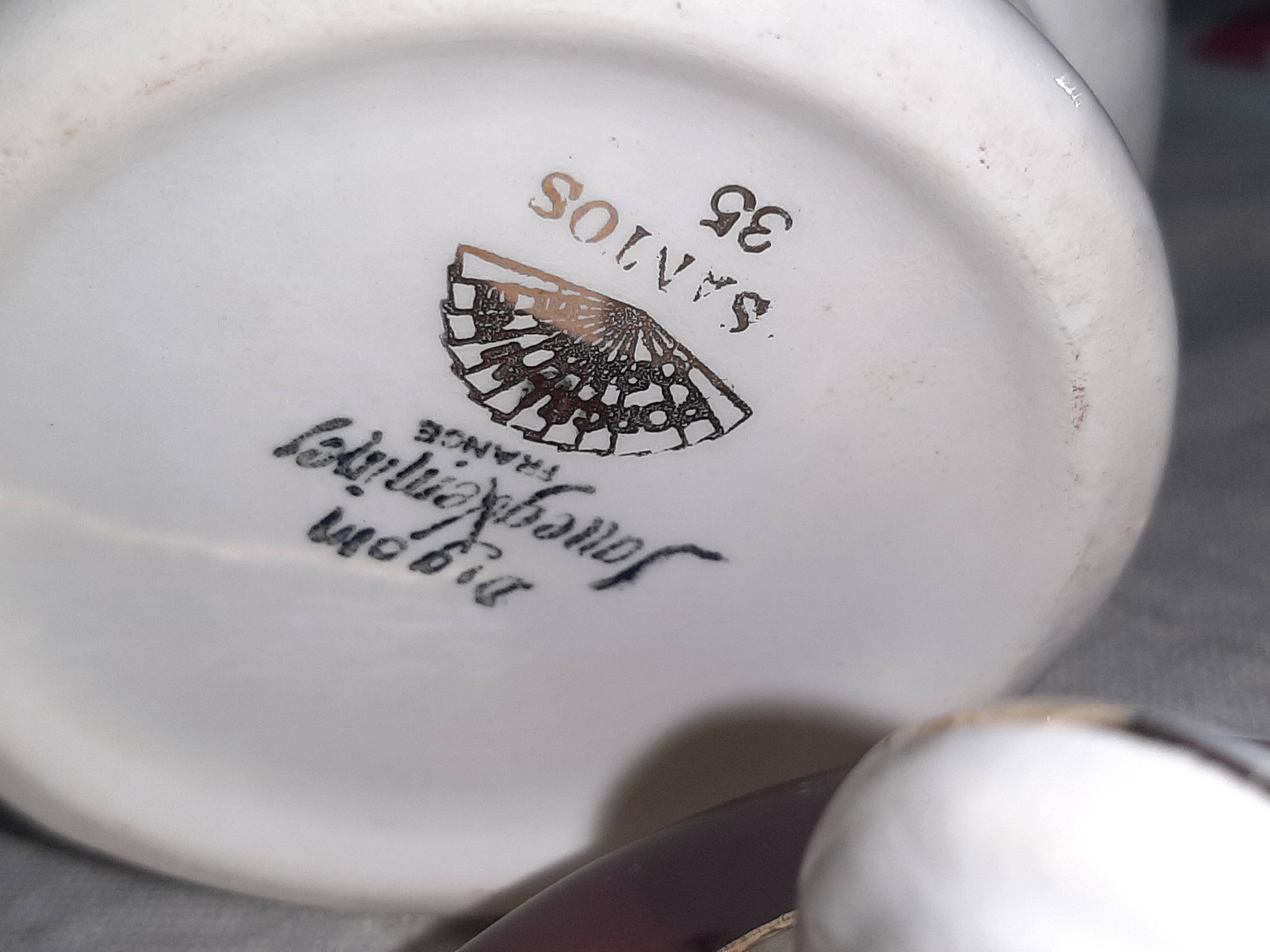 Vintage coffee service for 3 people in cream white with gold burgundy edging