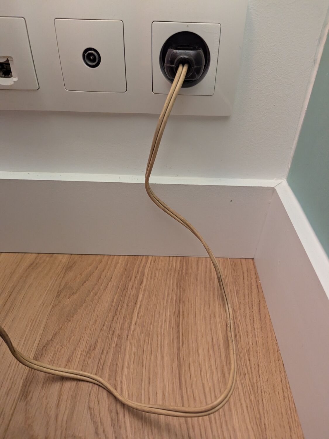 Evoluon saucer-shaped desk lamp by Louis Kalff for Philips, green