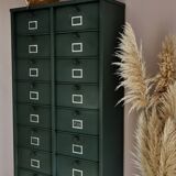 Strafor metal valve cabinet